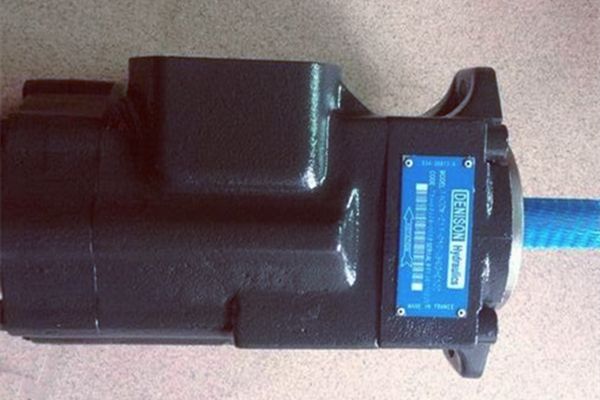T7DDS-B42-B22-1R00-A1M0，T7DD-B42-B22-1R00-A1M0丹尼遜葉片泵型號說明及安裝尺寸